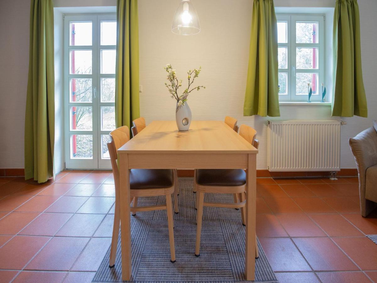 Feriendorf Rugana - Komfort Appartement Mit 1 Schlafzimmer Und Terrasse B52 Dranske Eksteriør bilde